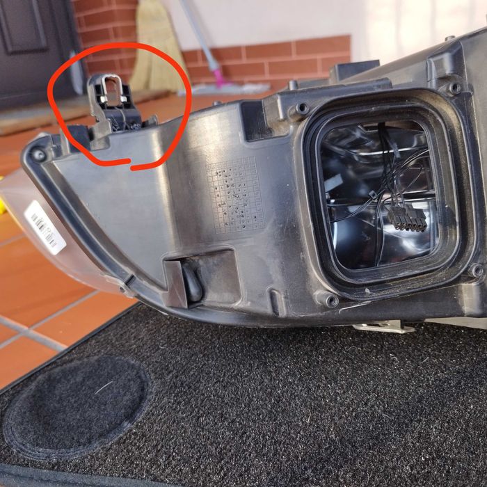 Lampy ksenonowe adaptacyjne  Bmw X5 E70 LIFT - z USA