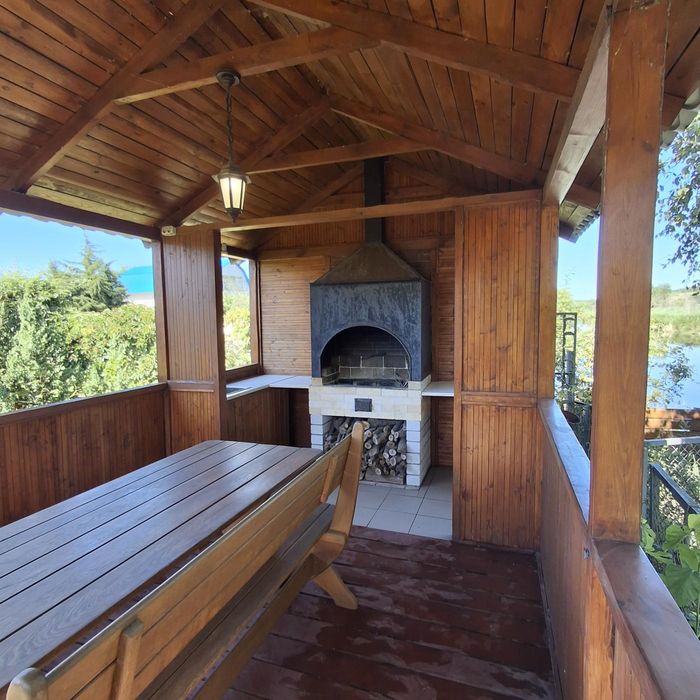 Дом-дача в Подгородном cо своим берегом и баней