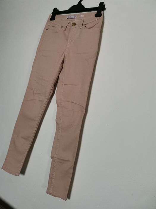 Spodnie xs 34 butik beżowe nude