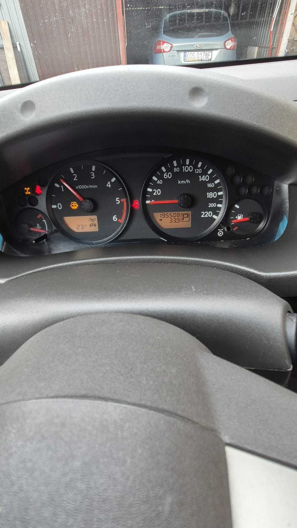 Navara d40 automat