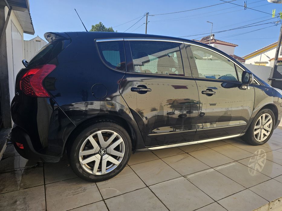 Pegueot 3008 Hybrid 200 Cv