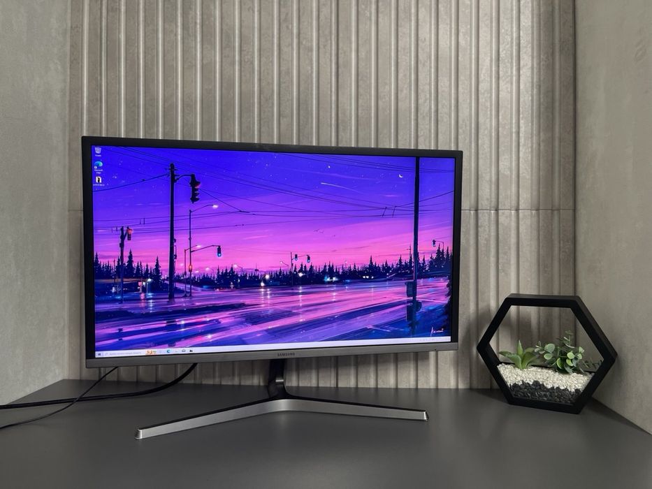 4К монітор 28 дюймів Samsung