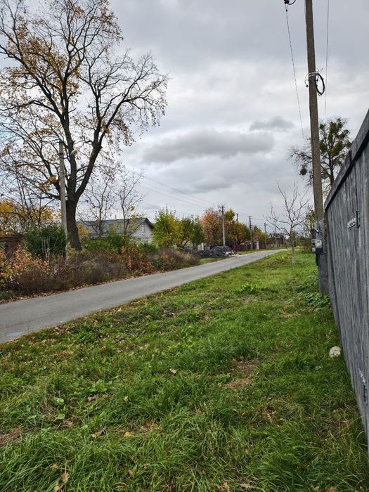 Ділянка 10 соток з комунікаціями