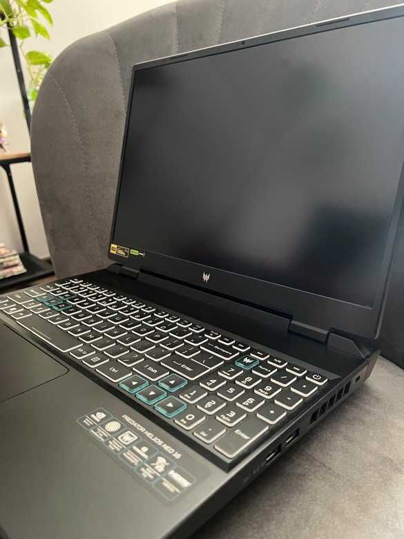 Predator Helios Neo 16