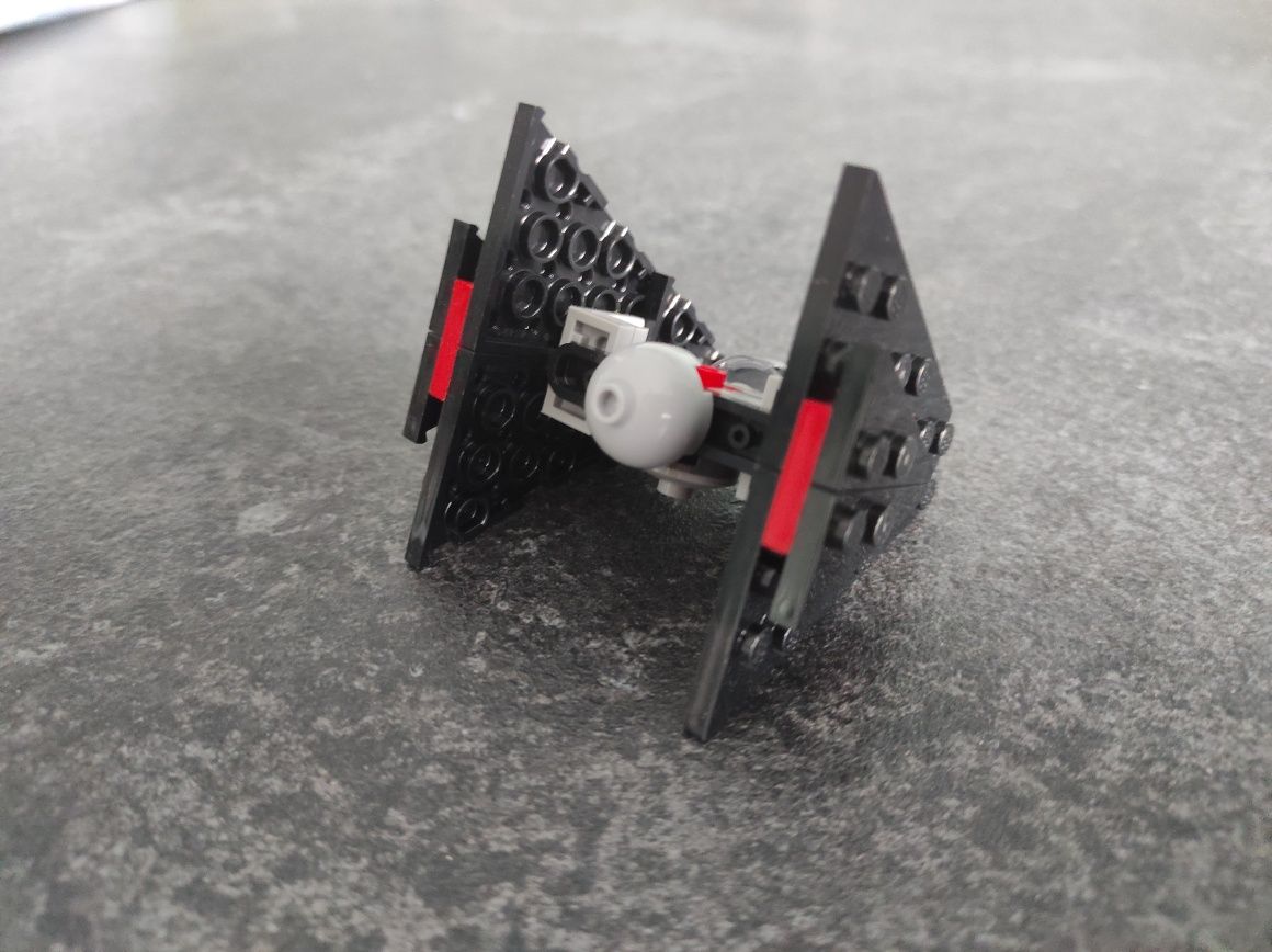 LEGO Star Wars Sith Eternal Tie Dagger