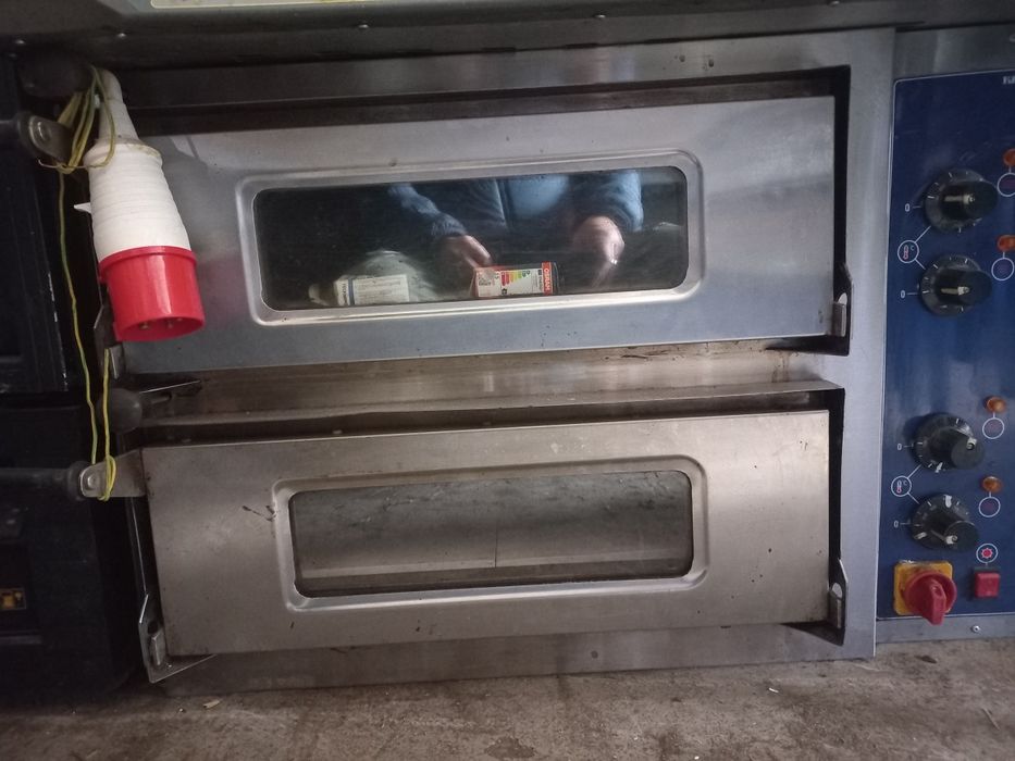 Продам печь для пиццы