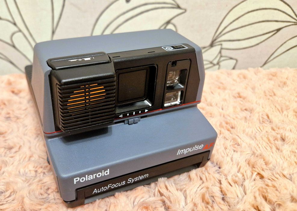 Aparat Polaroid Impulse AF Autofocus na wkłady typu 600