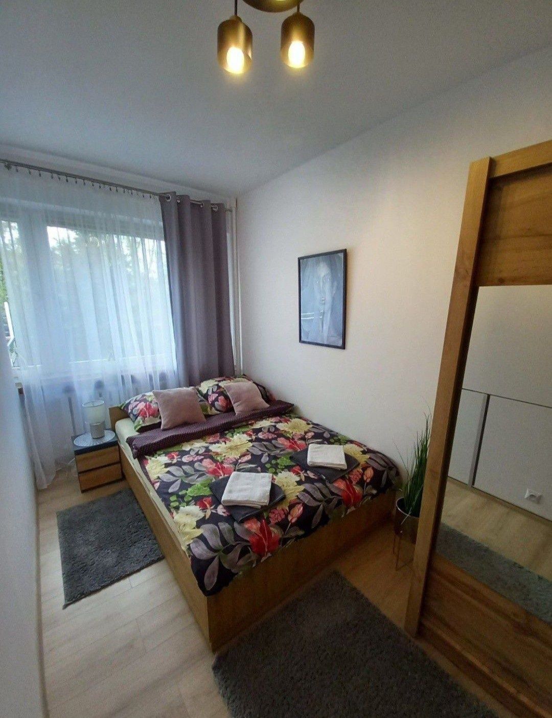 Komfortowy apartament na doby, parking.