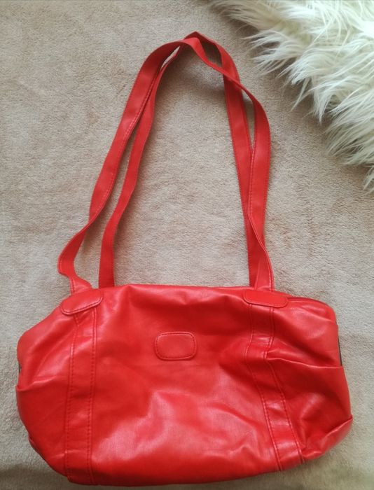 Czerwona torba torebka skórzana na ramię i do ręki vintage retro PRL