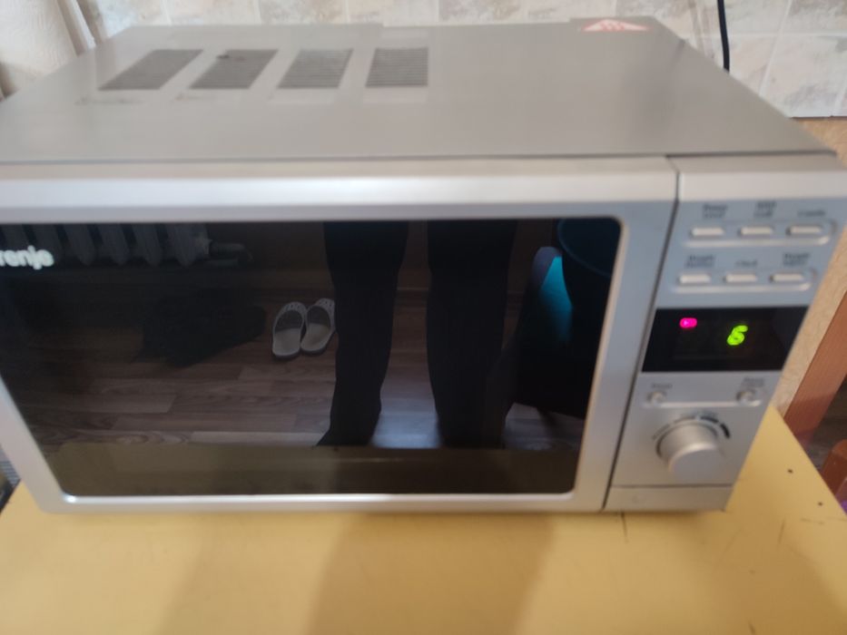 Микроволновка с грилем Gorenje model MO-20DGS