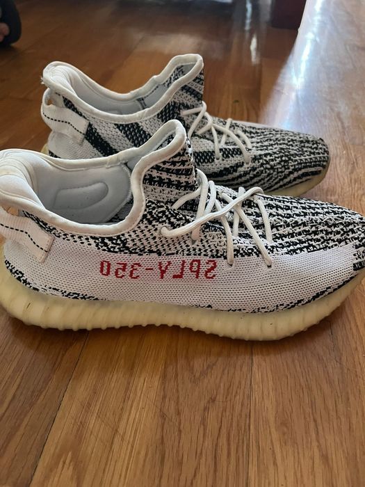 Yeezy 350 Zebra 42 2/3
