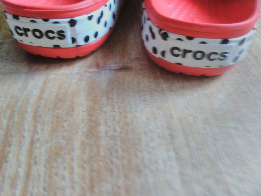 "Crocs" Minnie Mouse, oryginalne z USA, C9 (dł. wkładki 15,5cm)