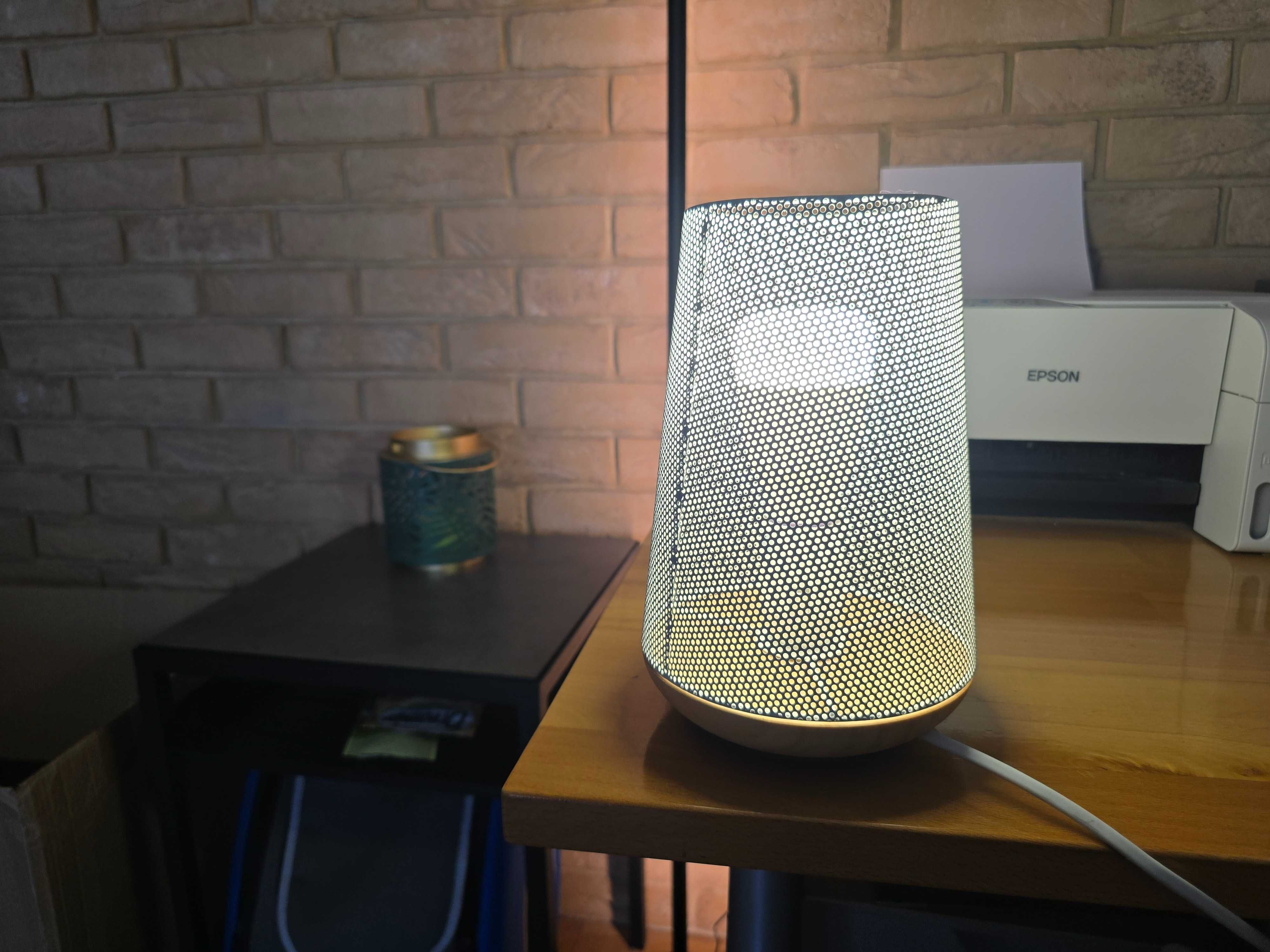 Lampa stołowa Huse marki Homla - ażurowa, biała, stan bardzo dobry!