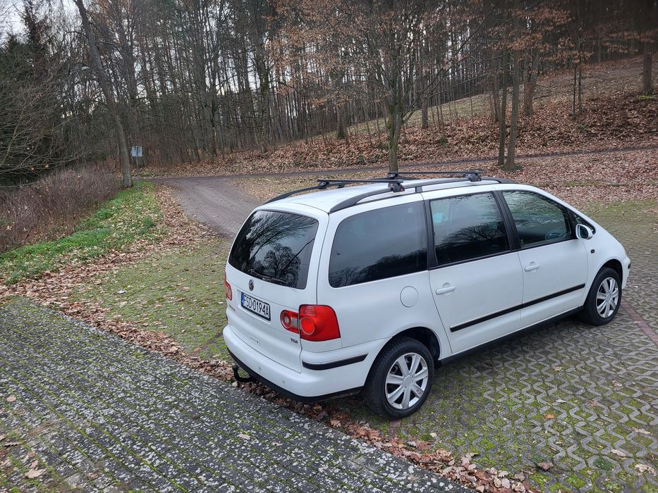 Sharan 1.9 TDI 7 osob doinwestowany