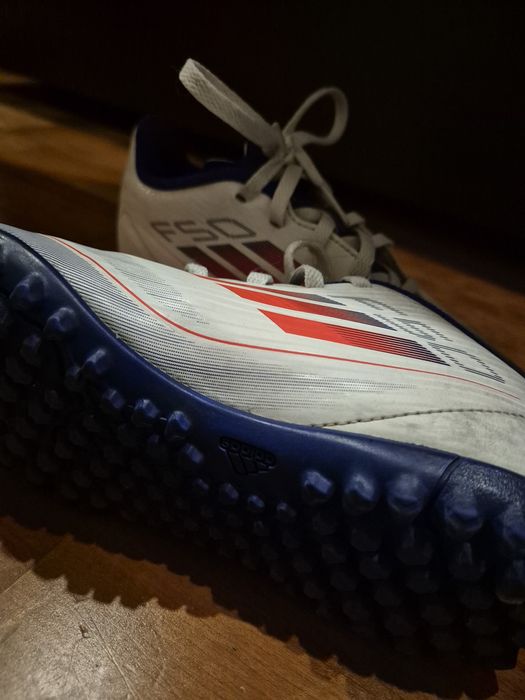 Chuteiras Adidas F50 TURF Tamanho 32