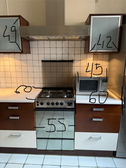 REZERWACJA PILNIE  ZA DARMO meble kuchenne fornir drewniany plus okap