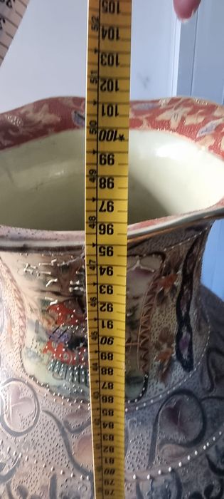 Jarrões ou potes com pintura chinesa (oriental)