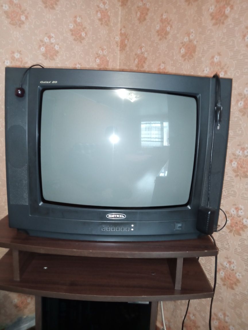 Телевізор Вітязь.