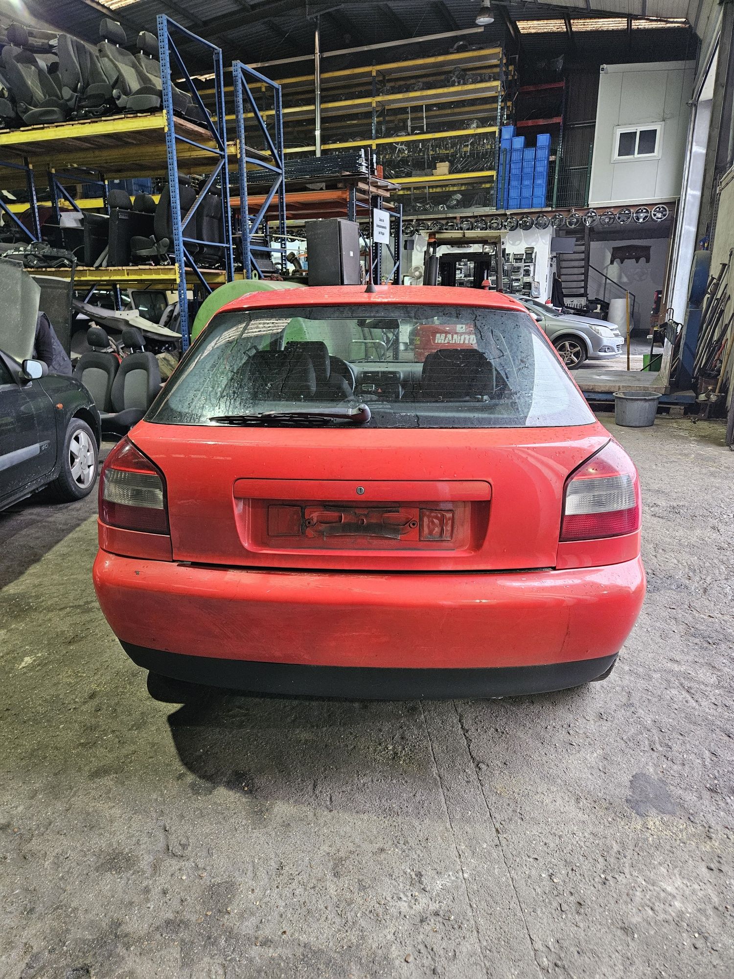 Audi A3 8L 1.9 TDi 110CV de 2001 para peças