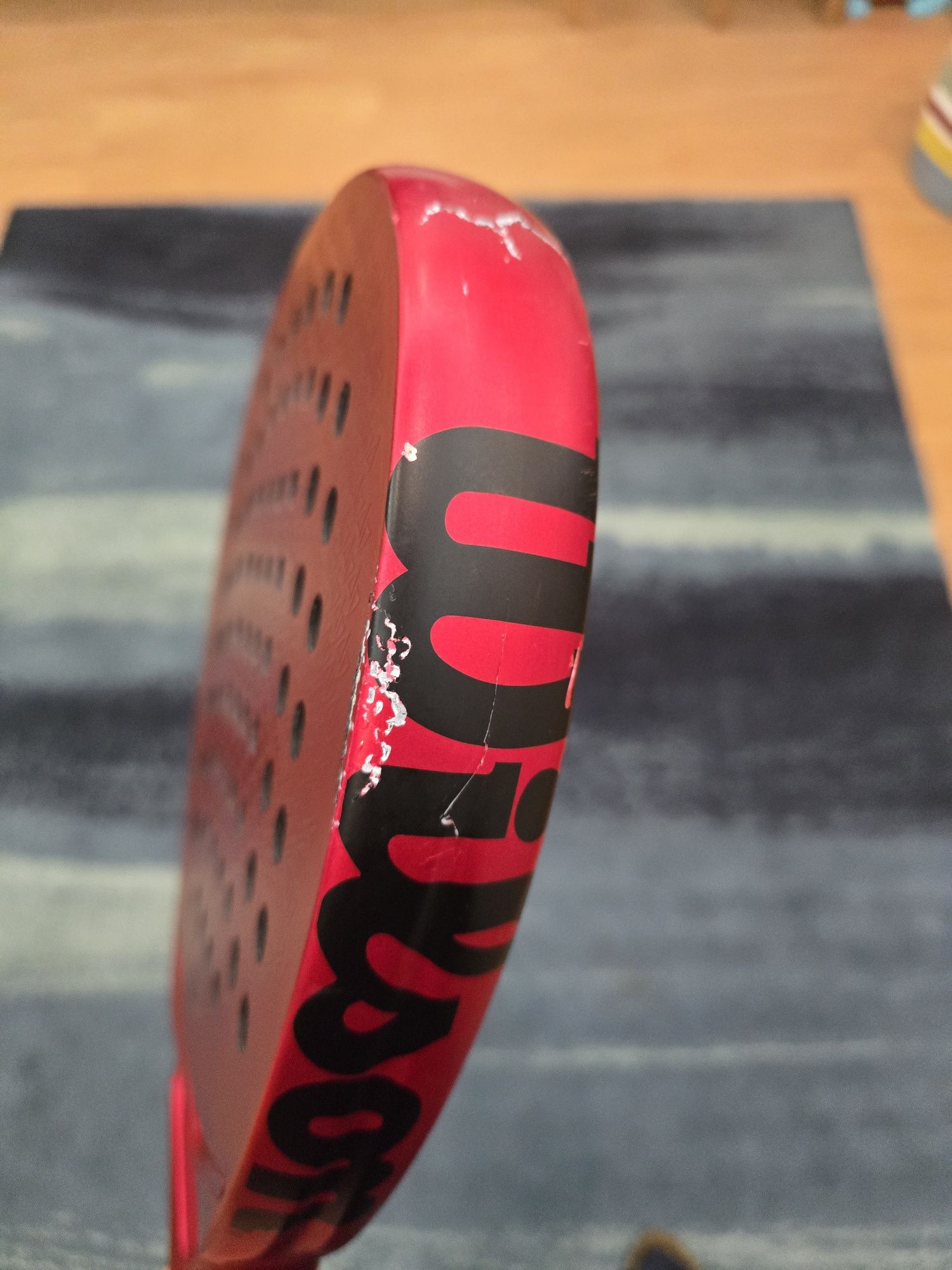 Pala padel Wilson bela v2