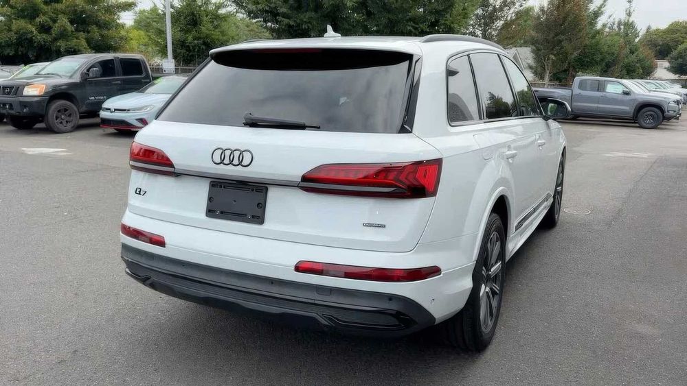 Audi Q7 quattro Premium Plus      2022