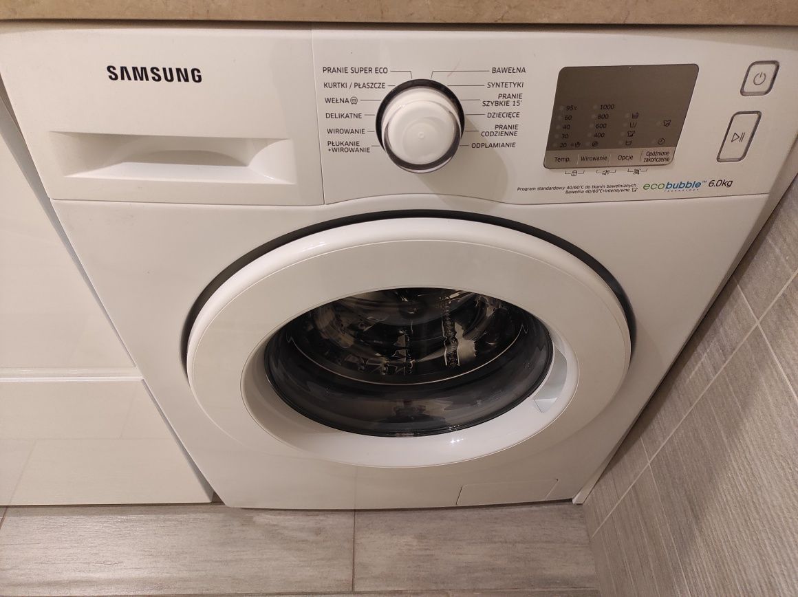 Pralka Samsung Eco bubble wf60f4efw0w - zatrzymuje się podczas prania