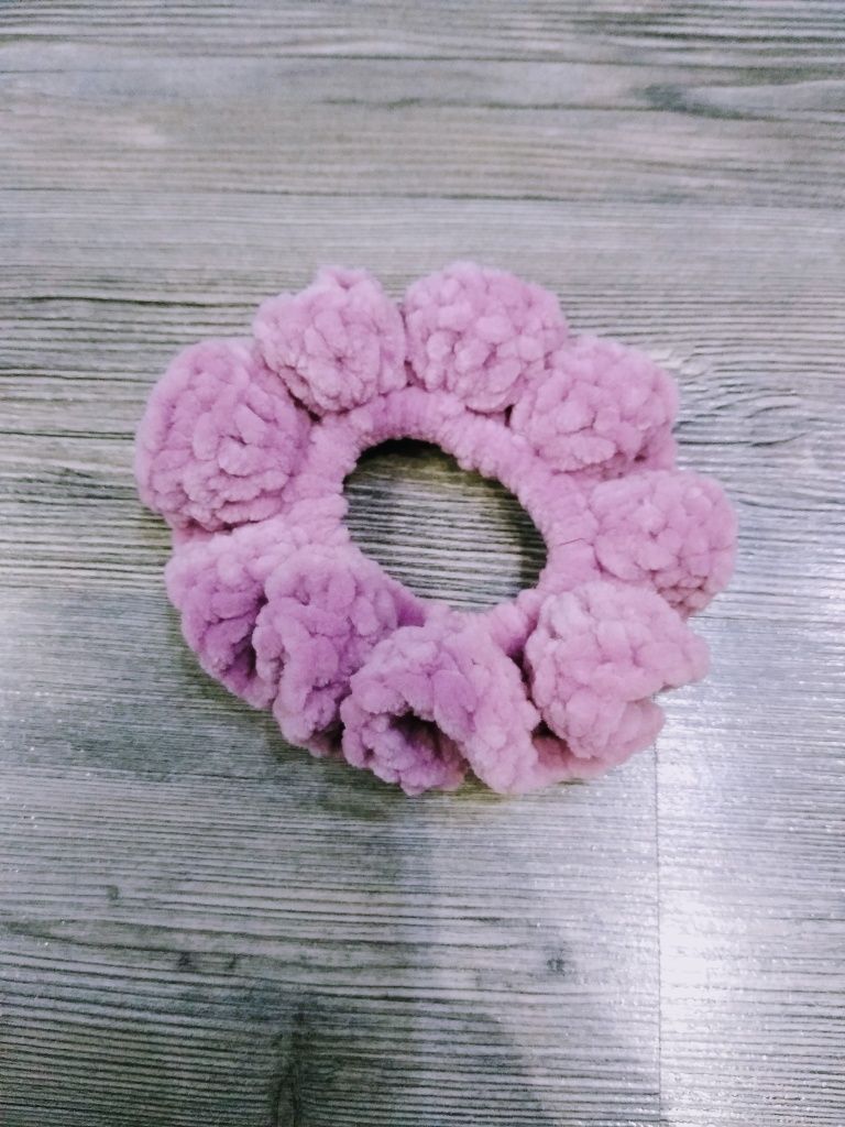 Scrunchie Frotka Gumka Skranczi do włosów na szydelku