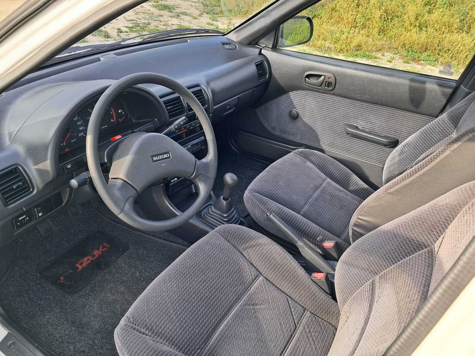Suzuki Swift II 1.3 Gasolina 1994 com apenas 55.000KM