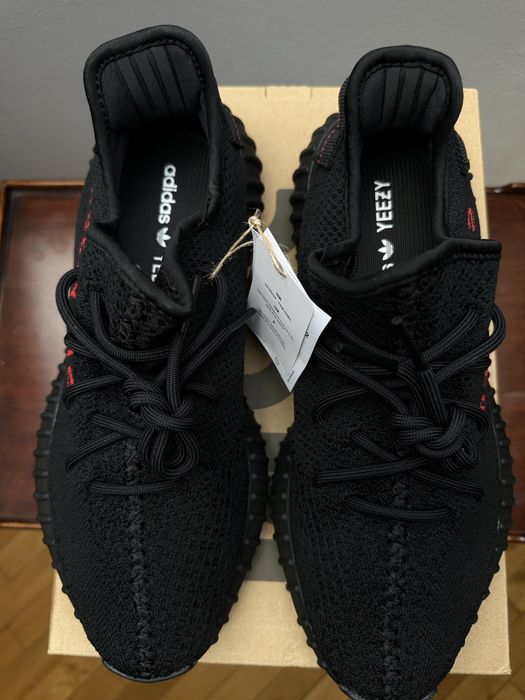 Yeezy Boost 350 V2 Black Red Bred rozm. 44