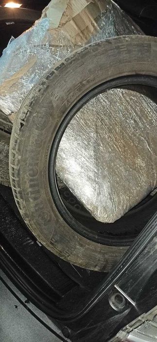 Continental гума шини 215 55 r17 (без дисків)