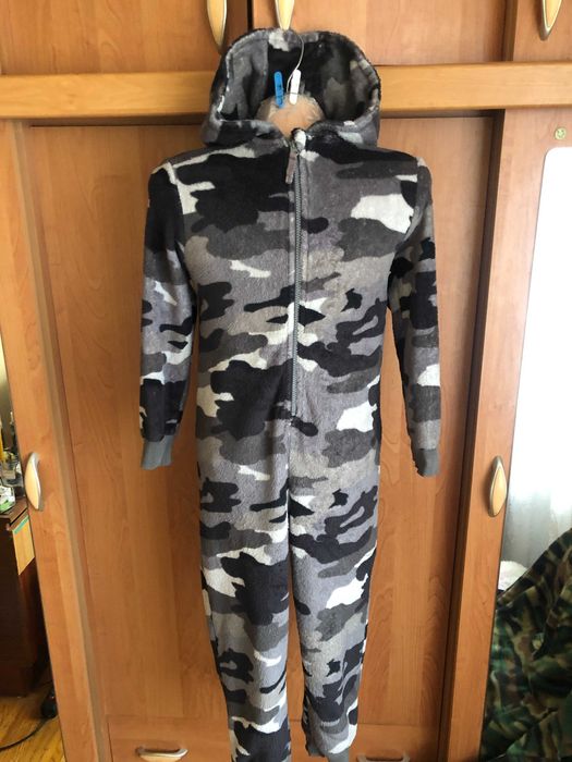 Человечек, кигуруми, пижама, розмір 8-9 р. 134 см, M&S. в идеале