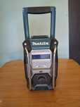 Makita MR004 radio