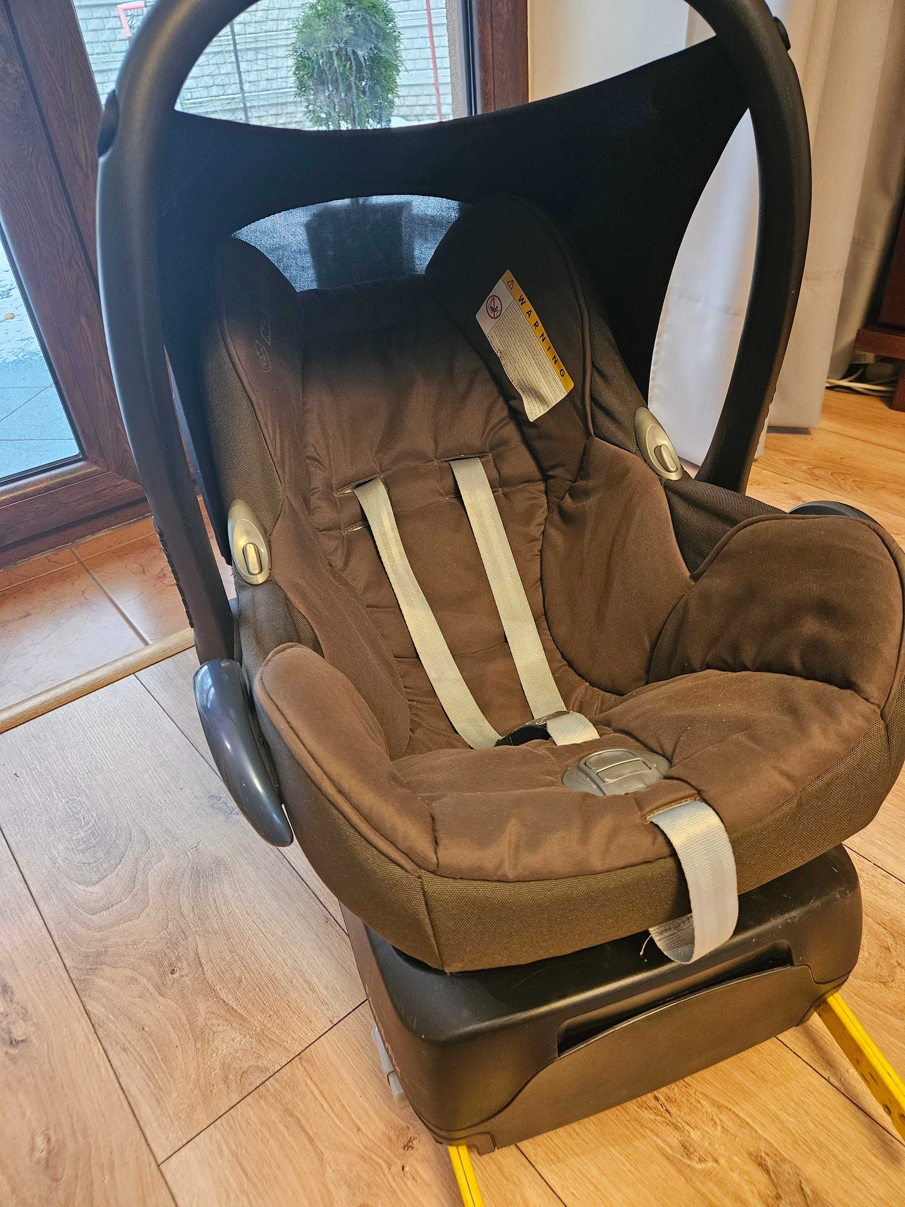 Fitelik maxi cosi z bazą isofix