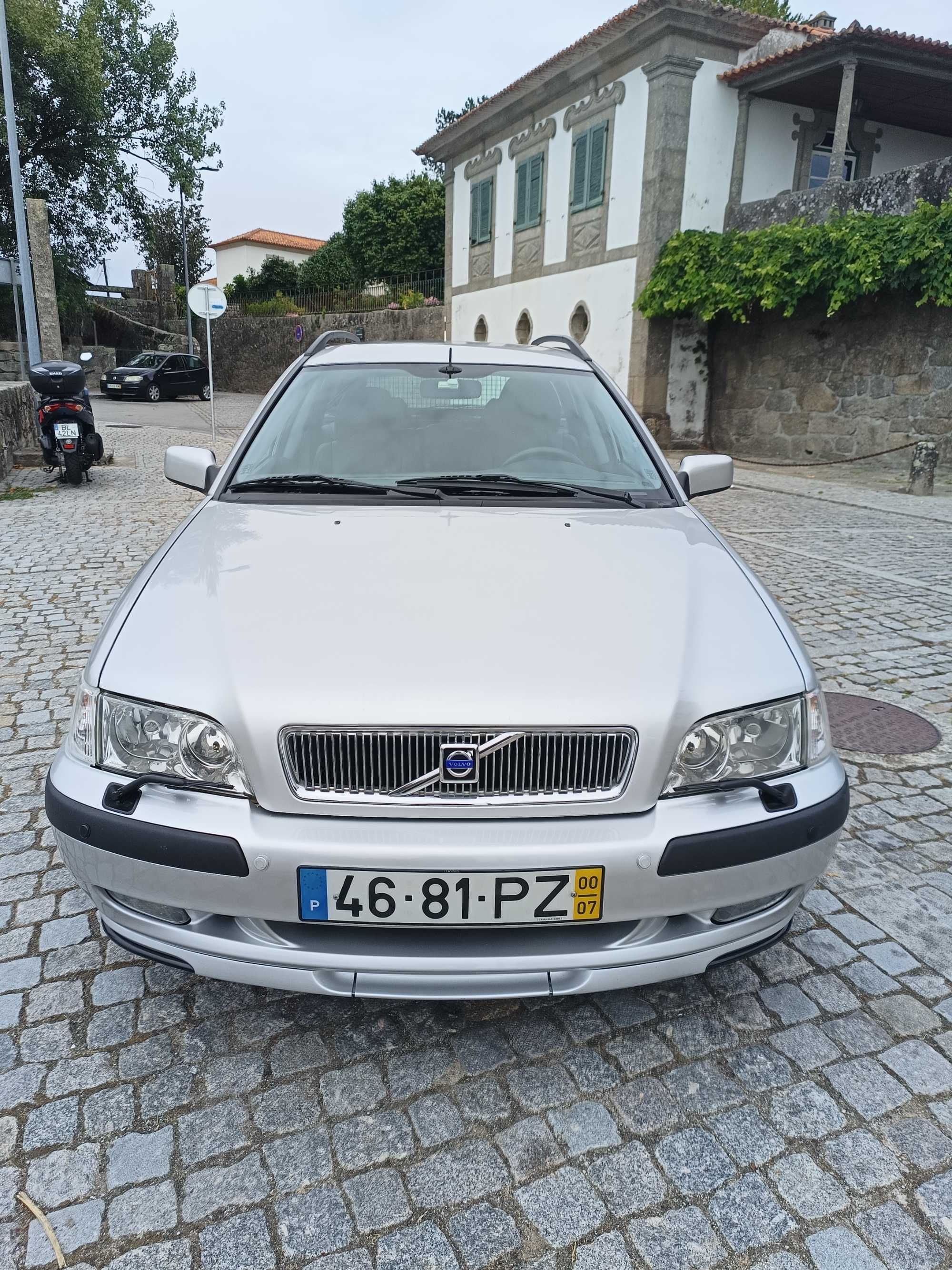 Volvo V40 1.6 - Gasolina