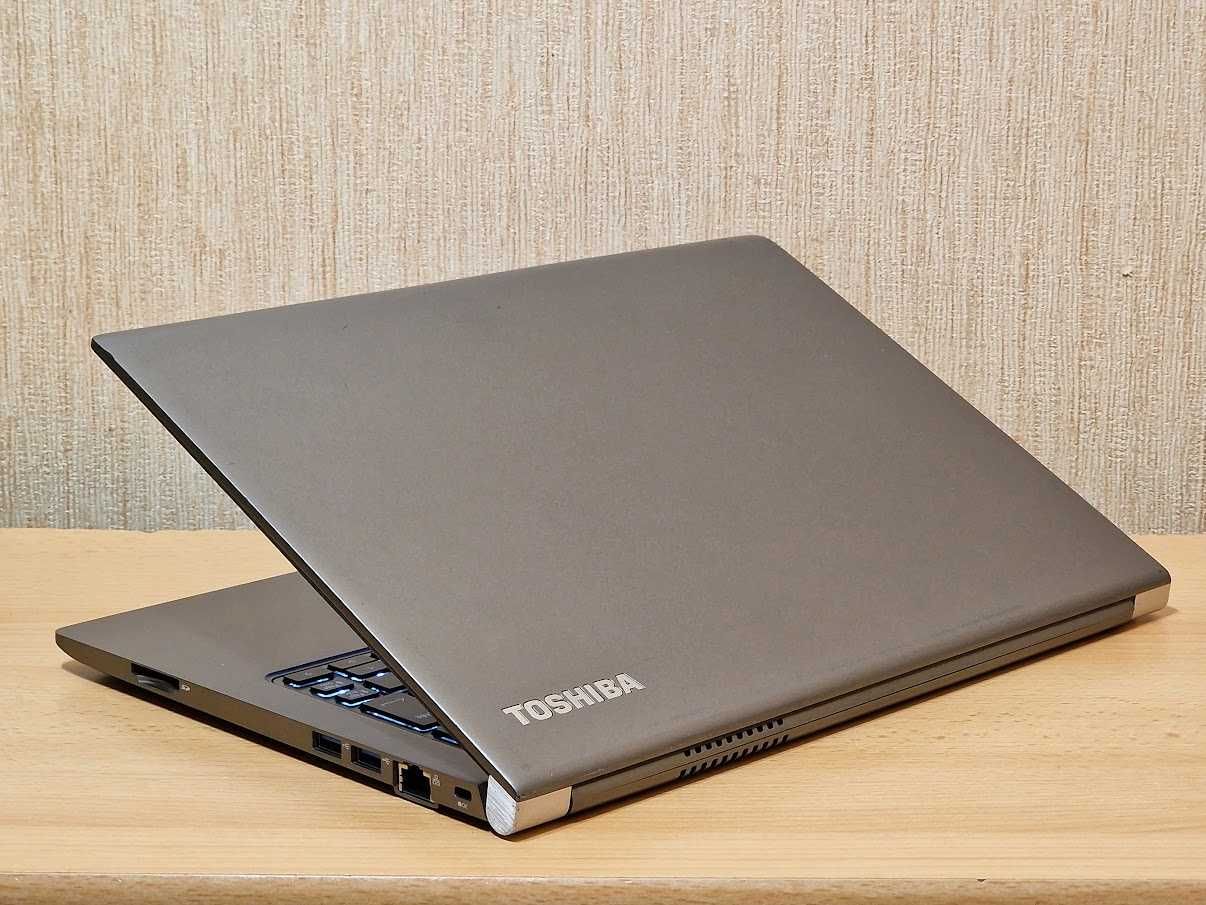 Ноутбук Toshiba Intel Core i5-6200U RAM 8Gb SSD 128Gb Батарея 12 годин