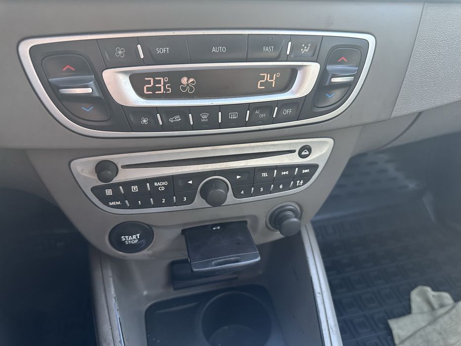 Продам свій автомобіль Рено Меган 3 , 1,5дизель