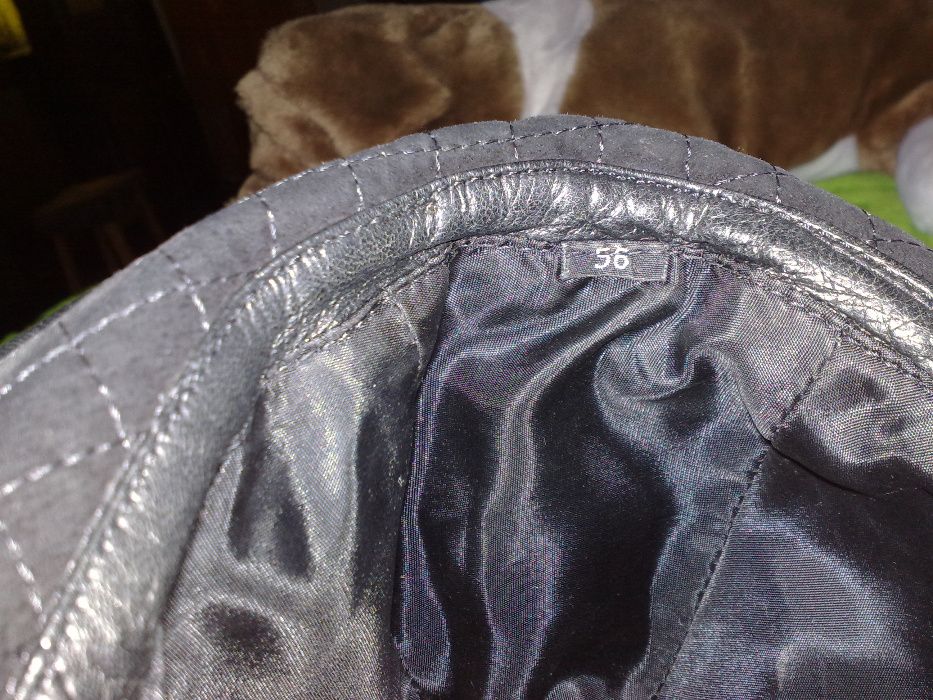 Продам шляпку из натуральной кожи