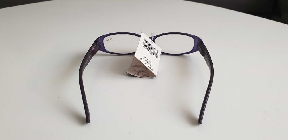 Starocie z Gdyni - Okulary korekcyjne damskie + 1,5 dioptrii