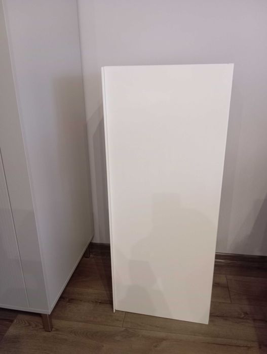 Szafka łazienkowa biała wisząca