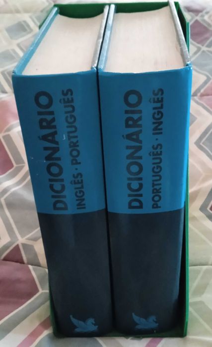 Dicionários Inglês/Português e Português Inglês