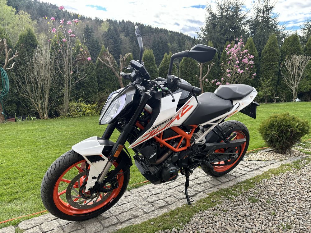 KTM DUKE 390 Niski przebieg