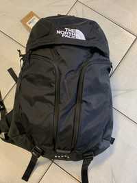 Nowy plecak Thenorthface surge czarny