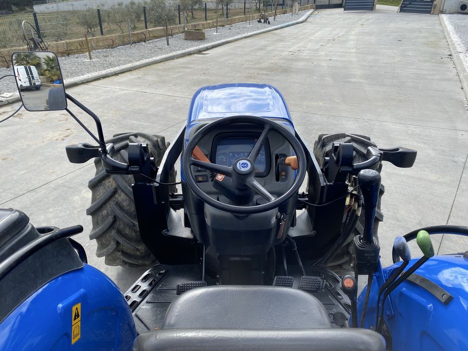 New Holland TN95A