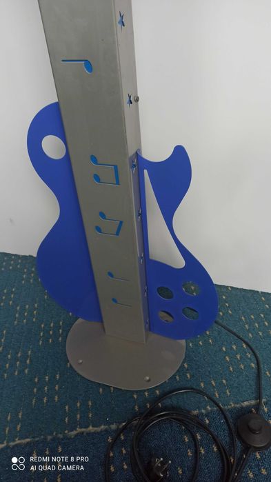 Gitara metalowa podświetlana 1:1 piękna ozdoba,gadżet-jedyna taka!