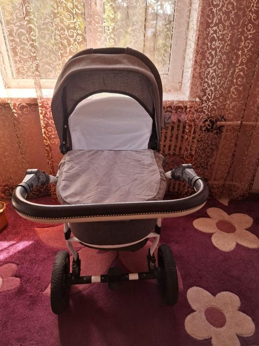 Продам коляску детскую