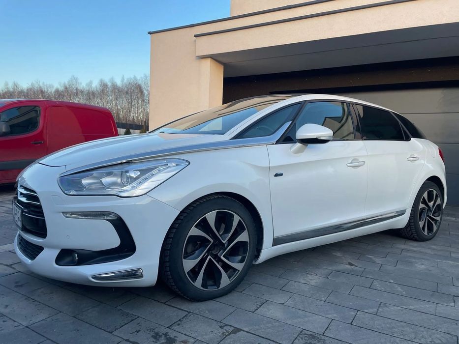 Citroën DS5 Citroen DS5 Sport Chic 2.0hdi hybrid 4x4