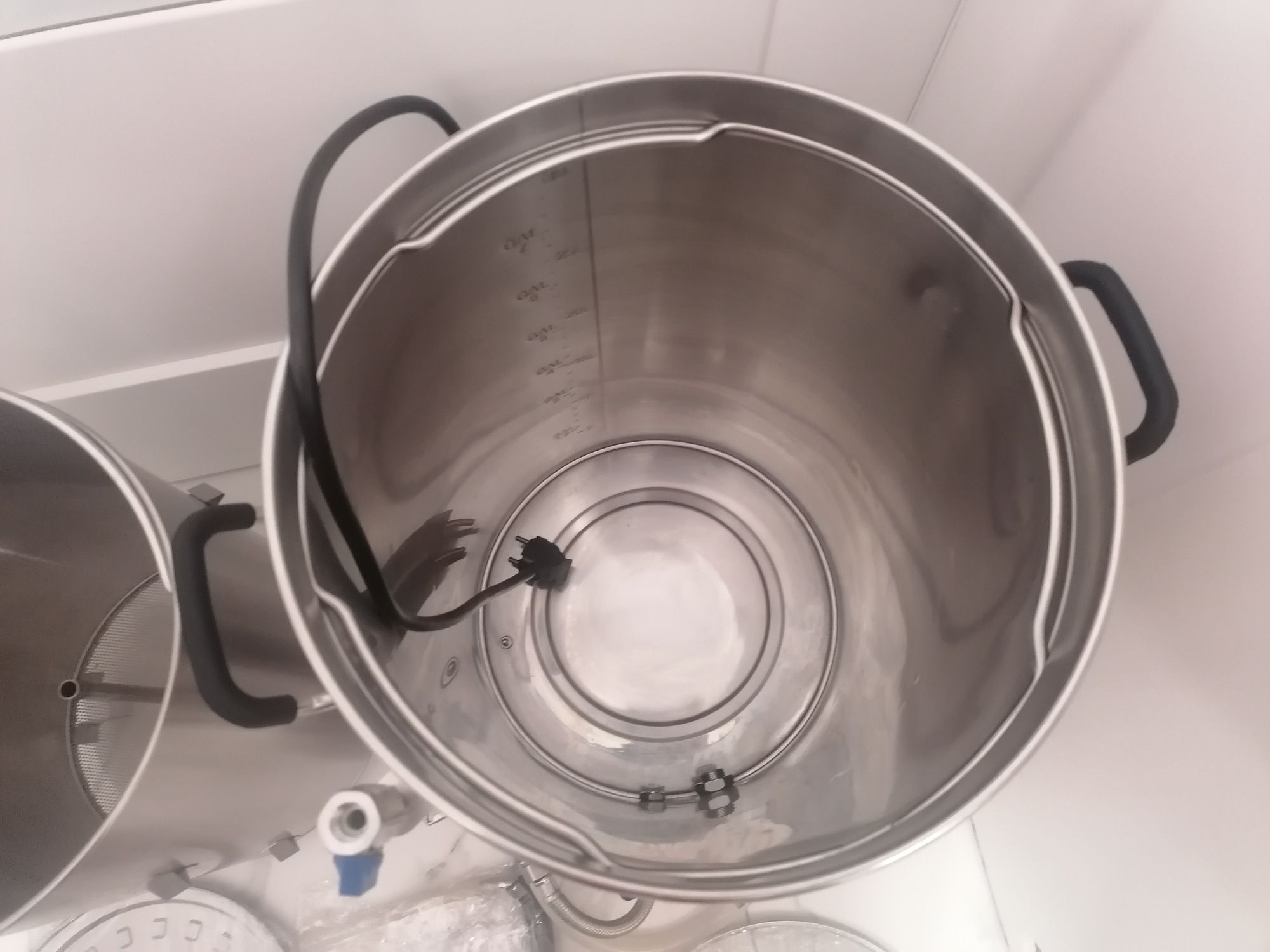 Kocioł warzelny Pojemnik fermentacyjny z kranem Klarstein 30 L