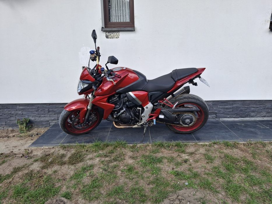 Cb1000r rok 2010