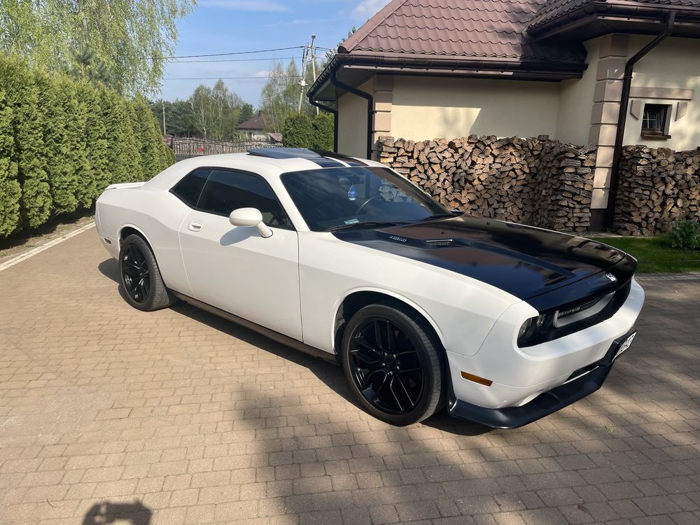 Dodge Challenger R/T 5.7 Hemi V8 mozliwa zamiana