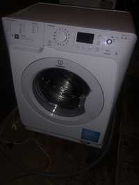На запчасти стиральная машина машинка Indesit Индезит PWSE 61070 6108